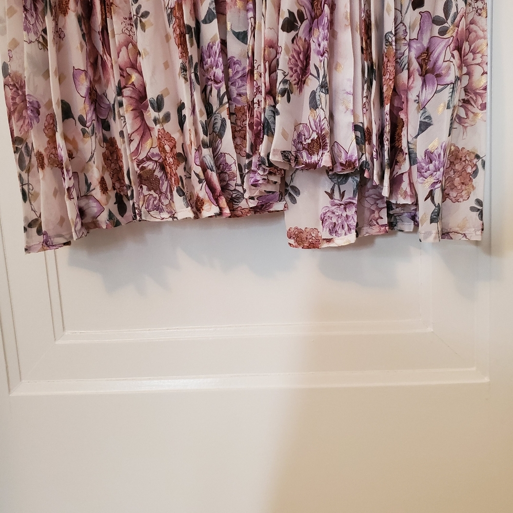 Pleated Floral Gown - Picture 5 of 6